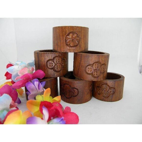 Carved Wood Napkin Rings set of 6 - Picture 1 of 7